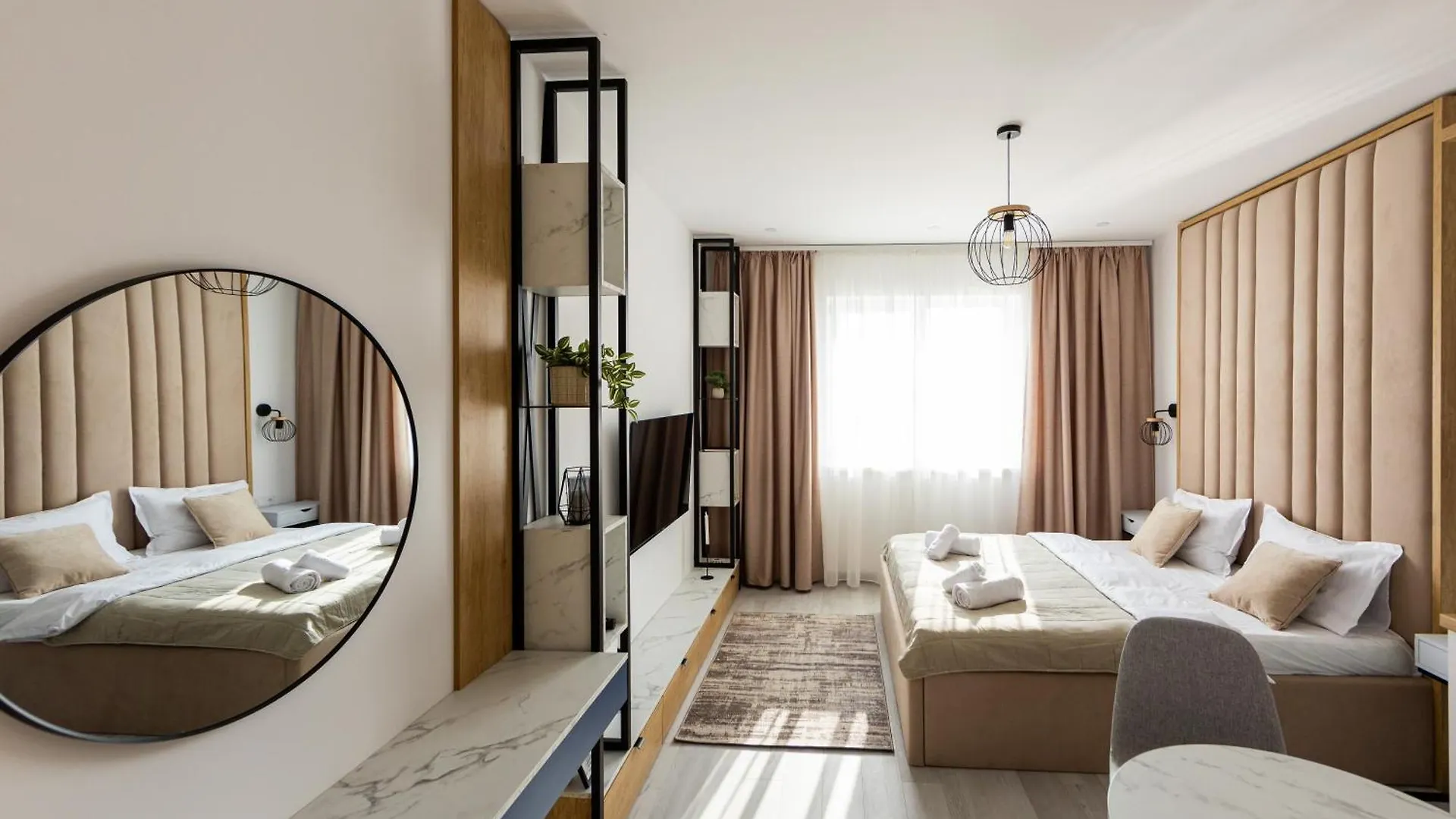 Grey Studio With Free Parking Bucarest 0*,  Rumanía
