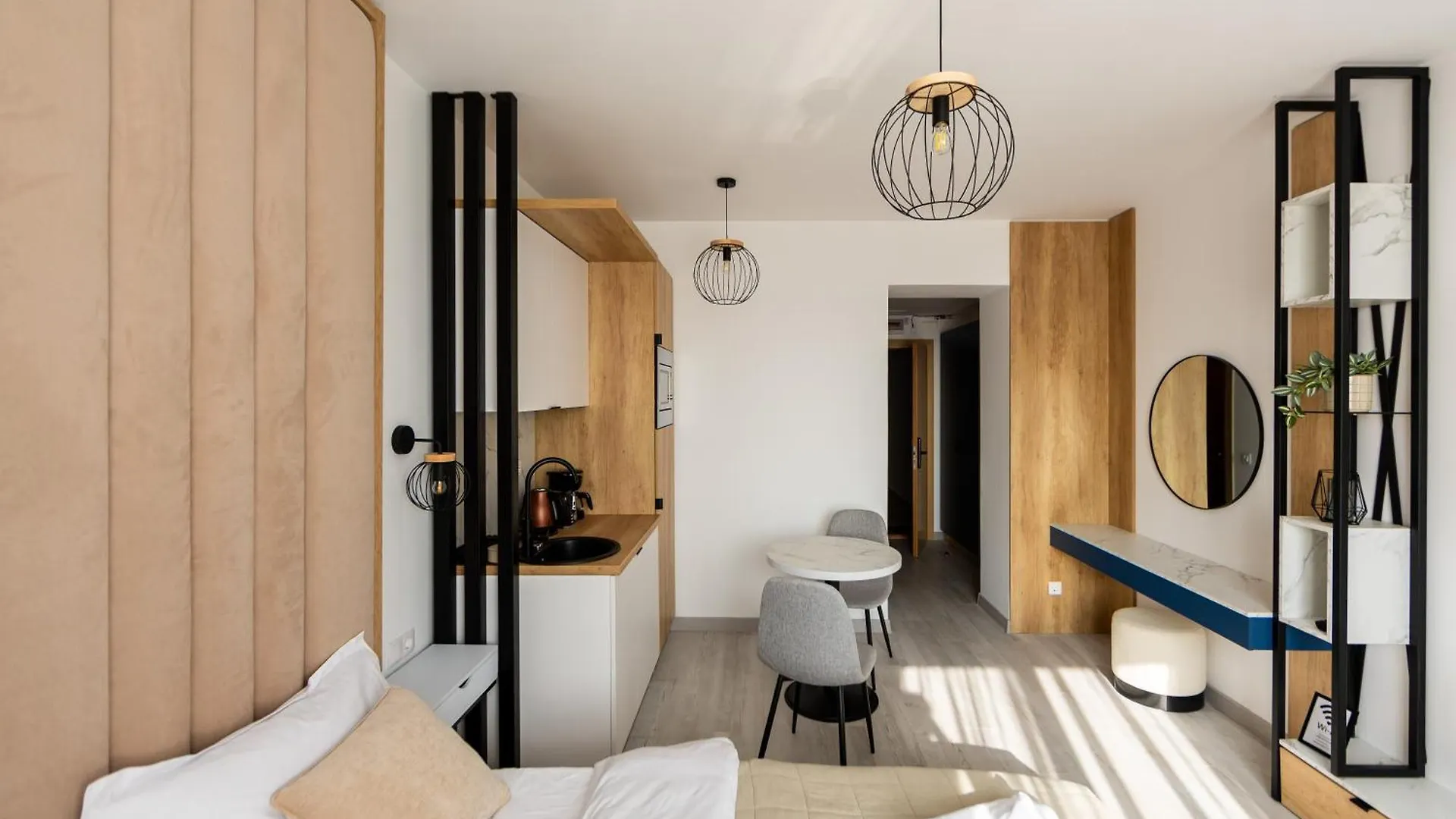 Grey Studio With Free Parking Bucarest Apartamento