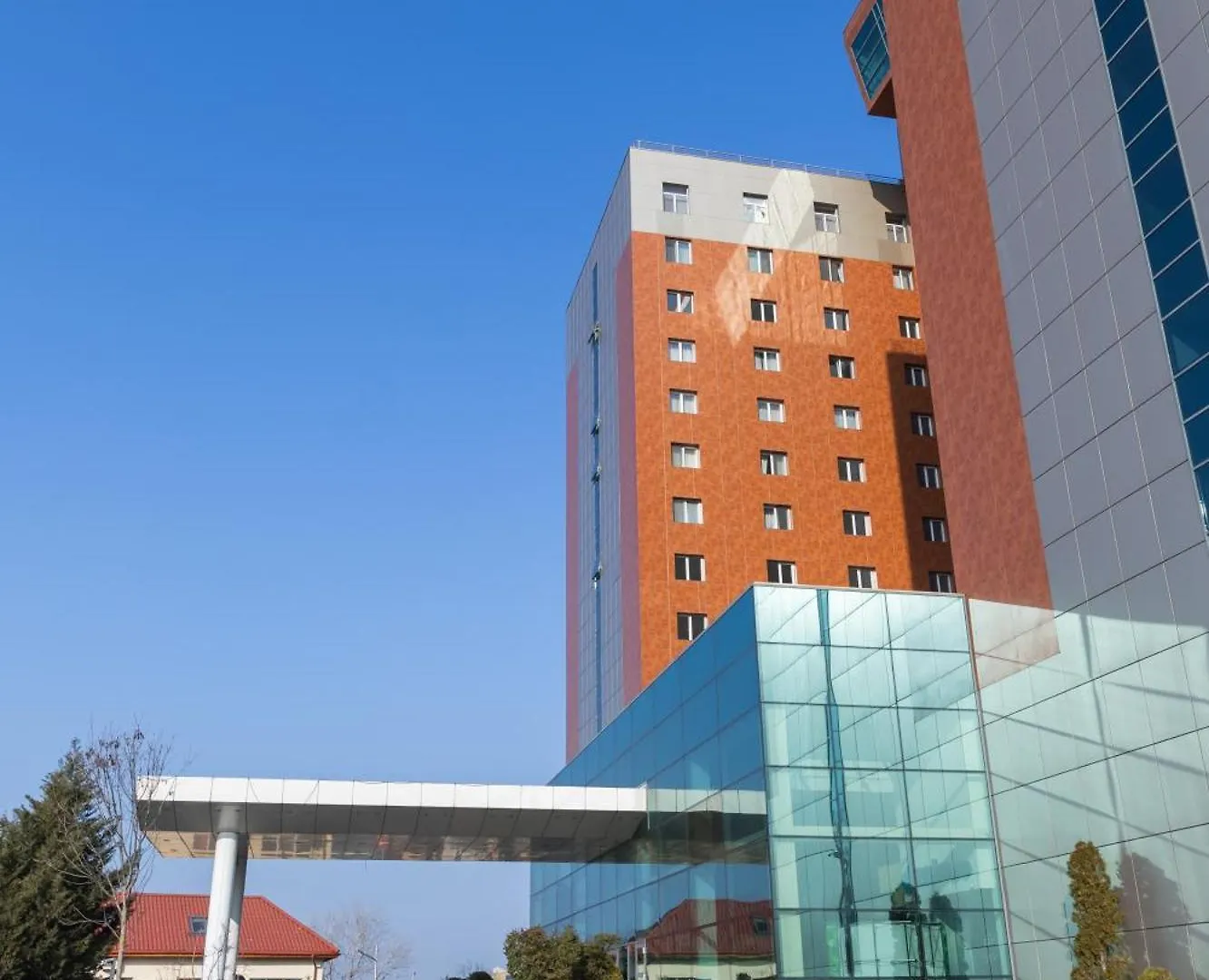 Grey Studio With Free Parking Bucarest Apartamento